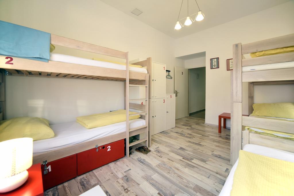 Hostel Temza Zagreb Exterior photo