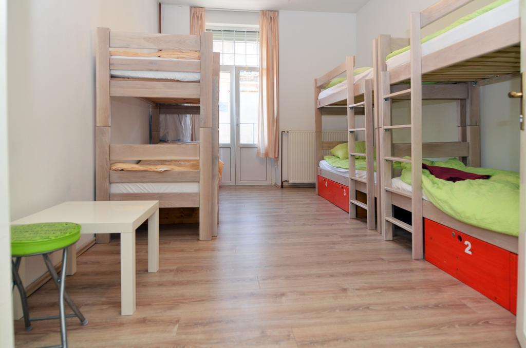 Hostel Temza Zagreb Room photo